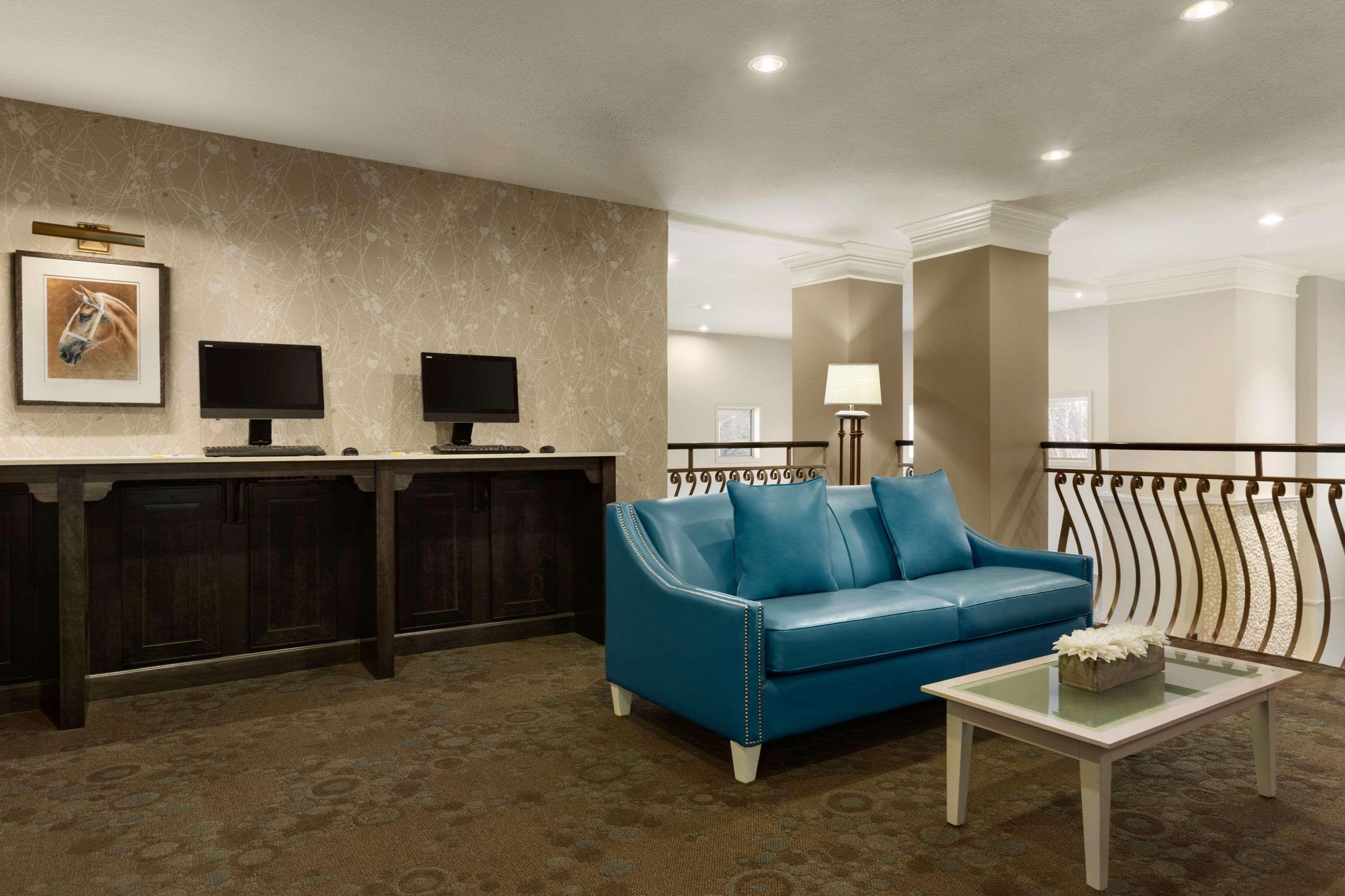 Days Inn & Suites By Wyndham Brandon Buitenkant foto