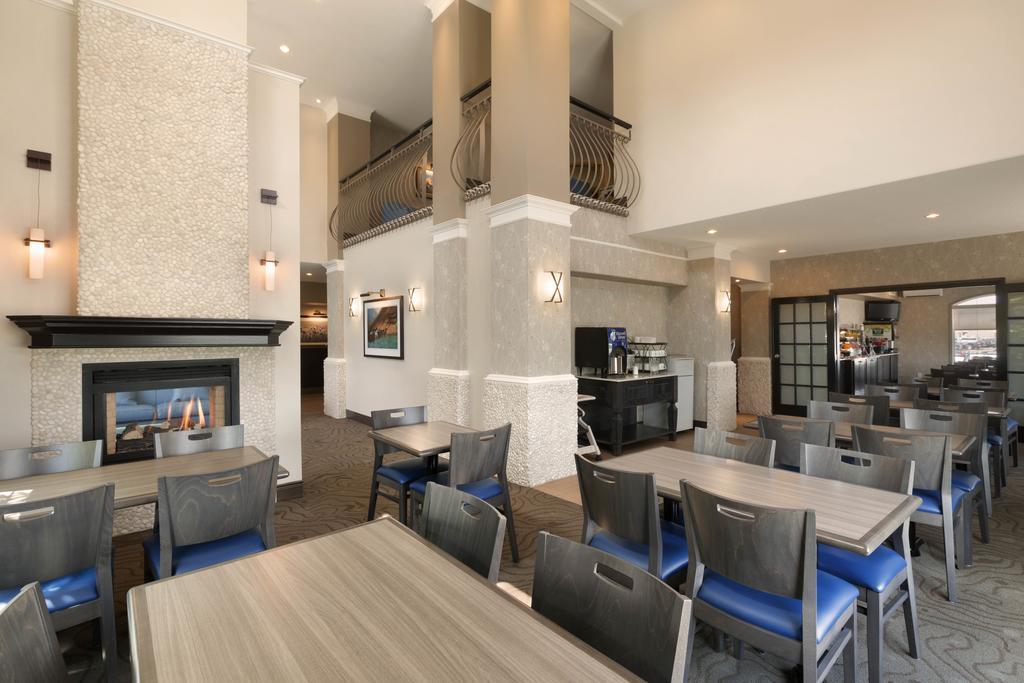 Days Inn & Suites By Wyndham Brandon Buitenkant foto