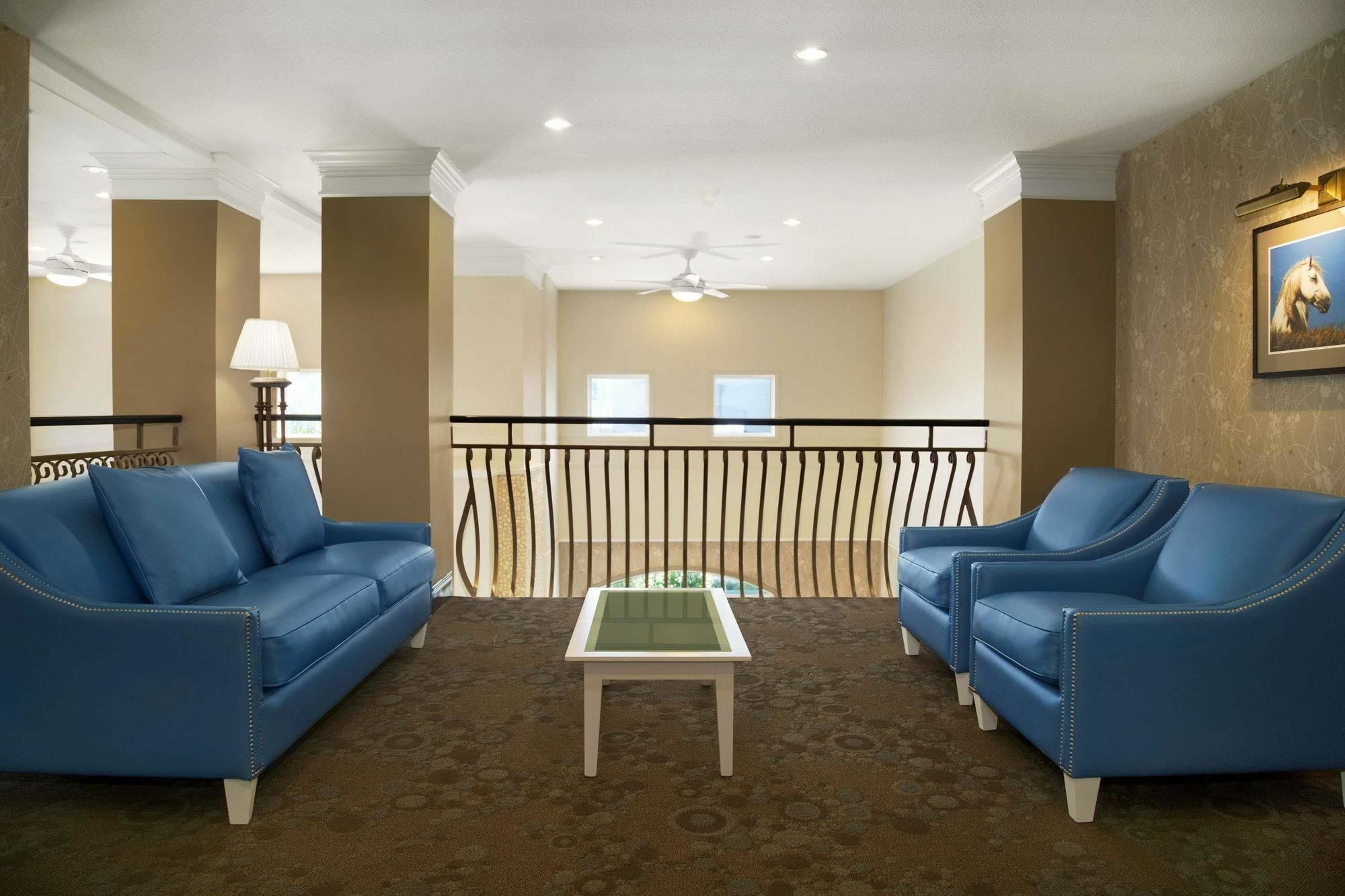 Days Inn & Suites By Wyndham Brandon Buitenkant foto